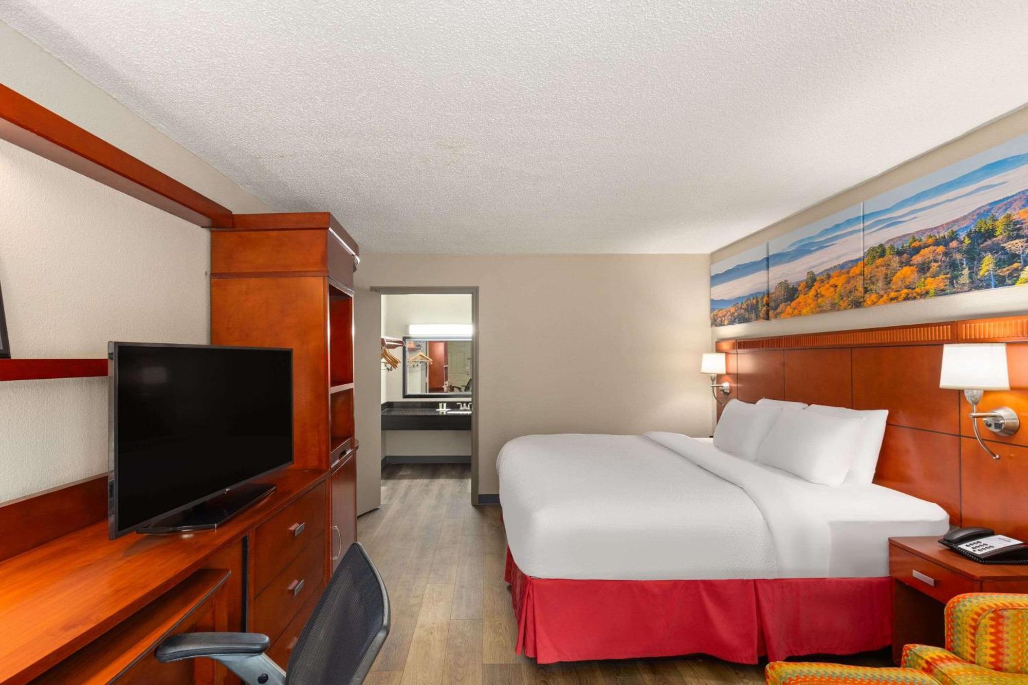 Days Inn By Wyndham Knoxville East Exteriör bild